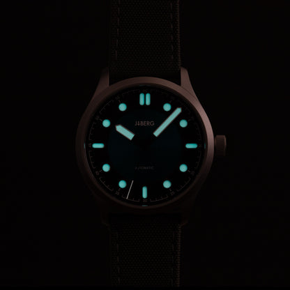 B2/Dark Brown
